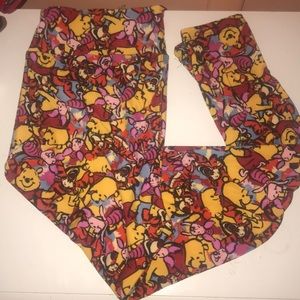 LULAROE Disney’s Winnie the Pooh Leggings 🏰 🍯 😍